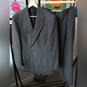 Aquascutum 2 Piece Suit Wool Regent 100 Collection Gray/Black Geometric 42L USA